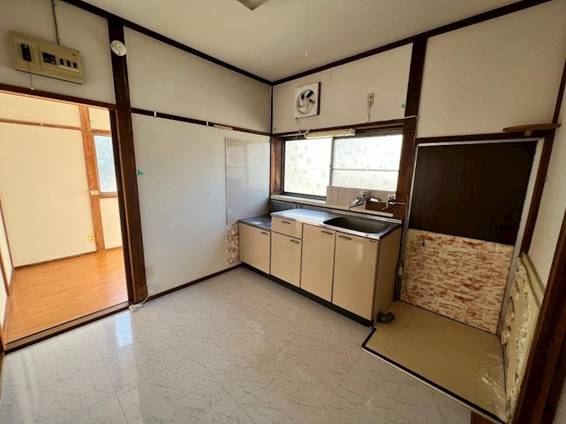 小諸市加増　中古戸建 内観写真（キッチン）