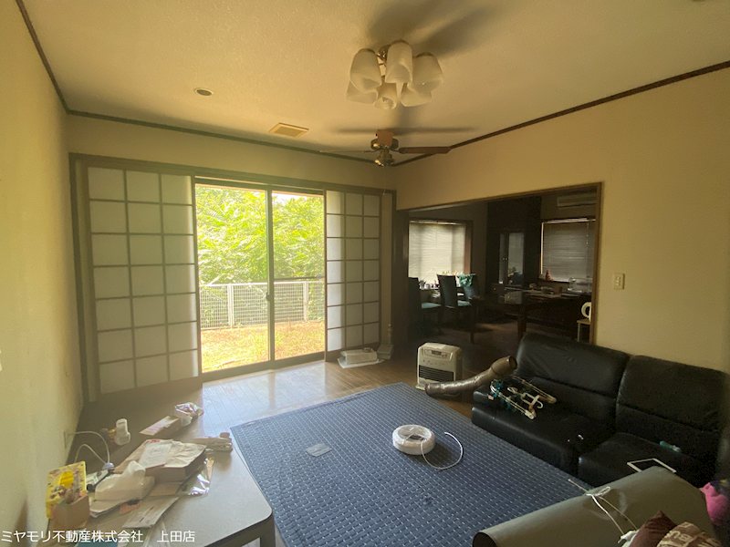 東御市和　中古戸建 内観写真（リビング以外の居室）