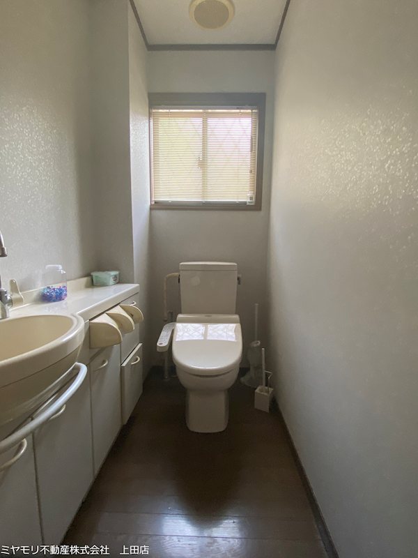 東御市和　中古戸建 内観写真（トイレ）