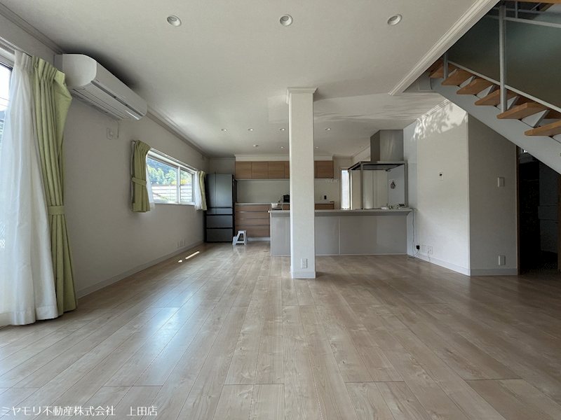 坂城町上平　中古戸建 内観写真（リビング）