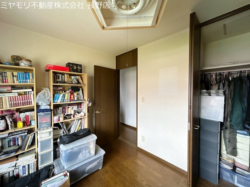 長野県長野市安茂里伊勢宮1795-2 内観写真（子供部屋）