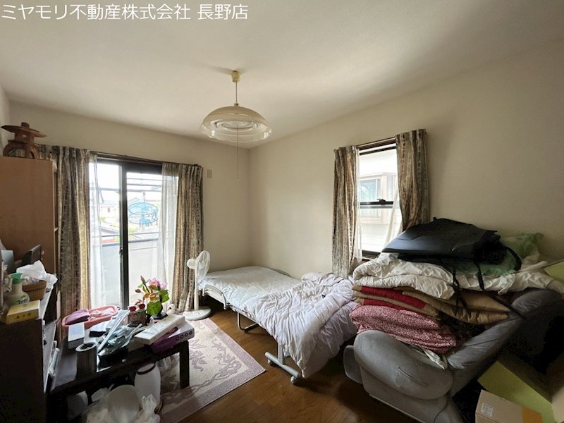 長野県長野市安茂里伊勢宮1795-2 内観写真（リビング以外の居室）