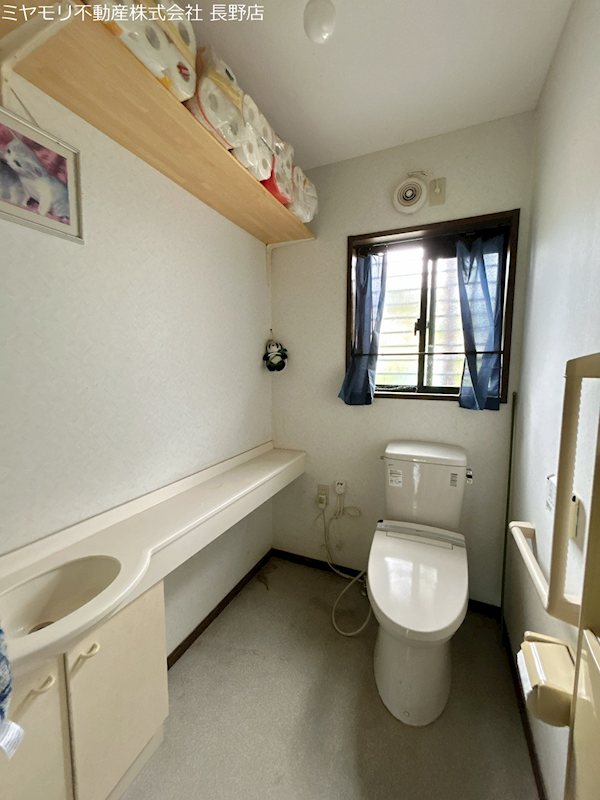 長野県長野市安茂里伊勢宮1795-2 内観写真（トイレ）