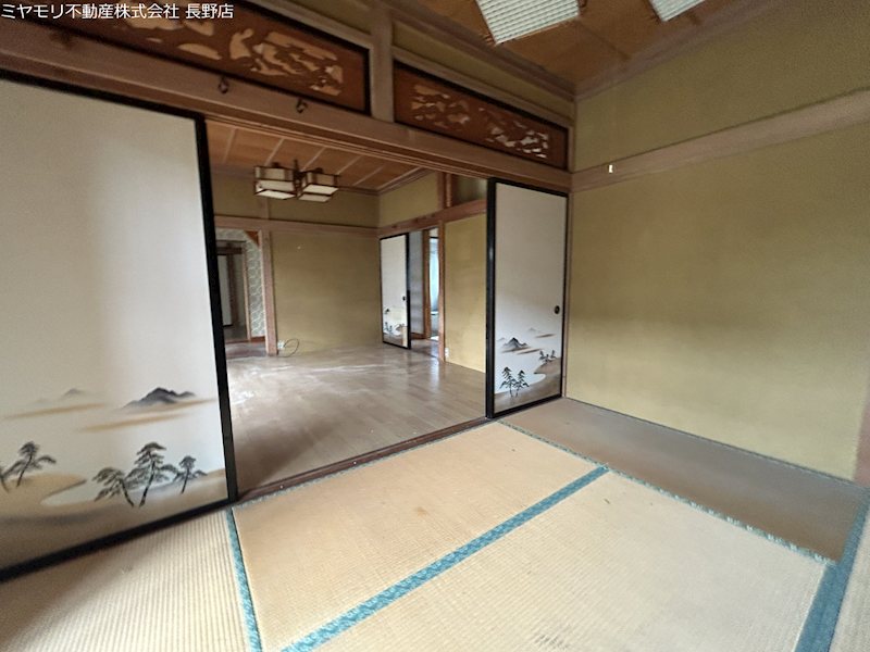 長野県中野市新保 内観写真（リビング以外の居室）