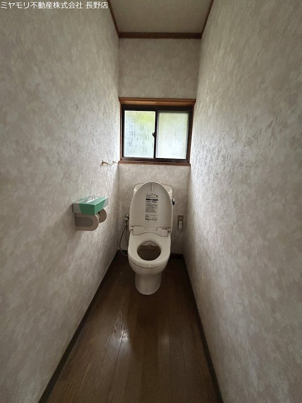 長野県中野市新保 内観写真（トイレ）