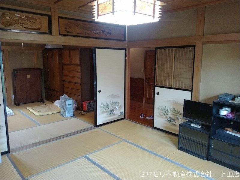 上田市塩川　中古戸建 内観写真（リビング以外の居室）
