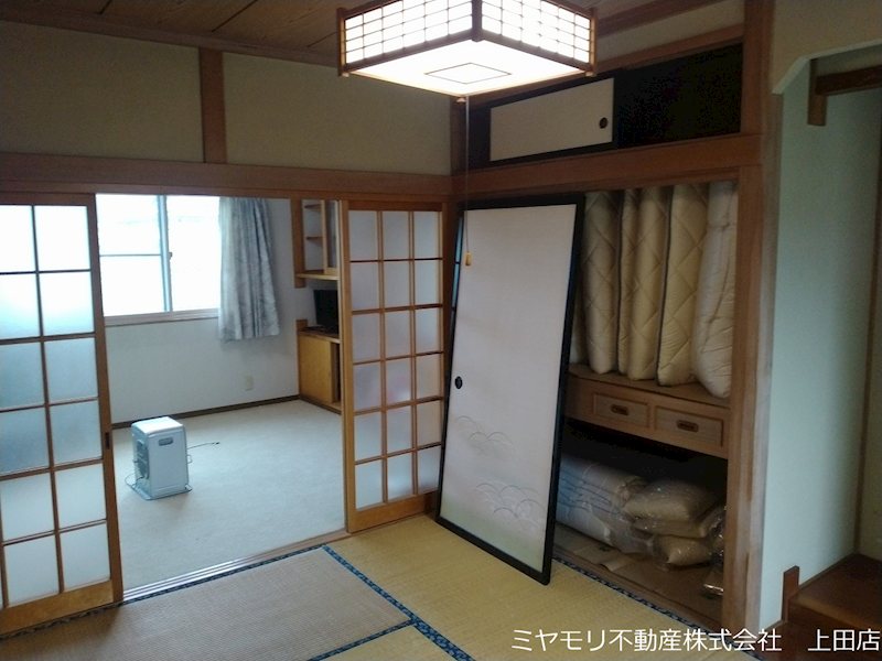 上田市塩川　中古戸建 内観写真（リビング以外の居室）