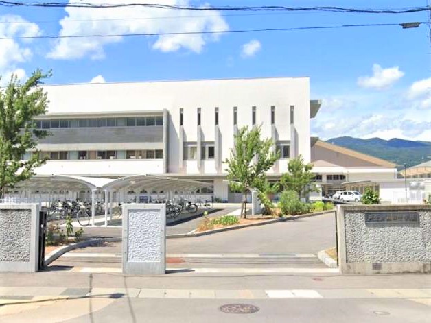 長野県千曲市戸倉 中学校