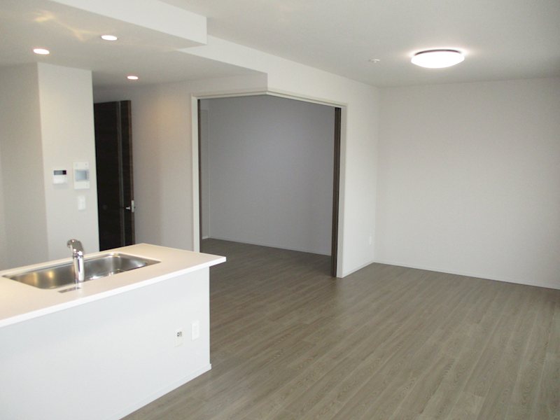 佐久市岩村田　中古マンション 内観写真（リビング）