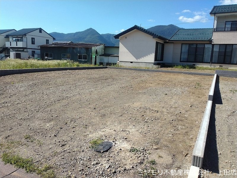 上田市古里　土地 現地写真