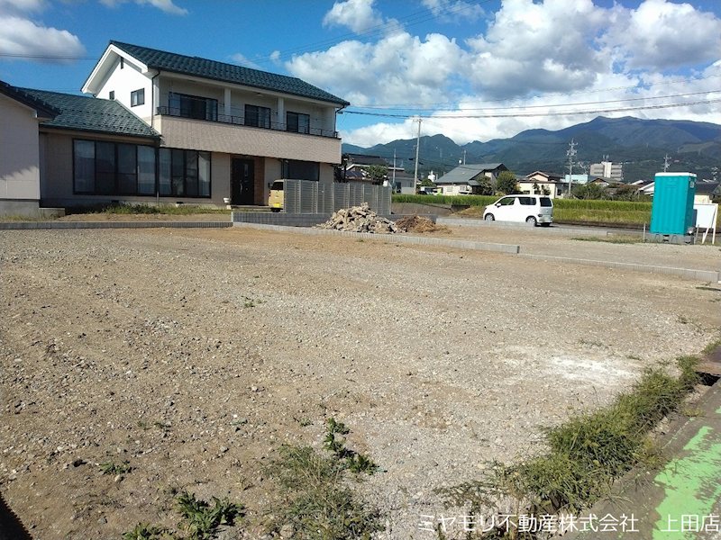 上田市古里　土地 現地写真
