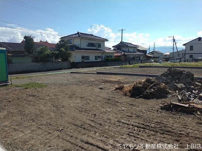 上田市古里　土地 現地写真