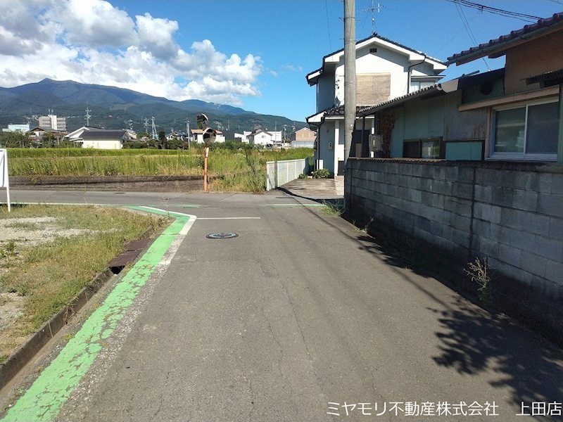 上田市古里　土地 現地写真