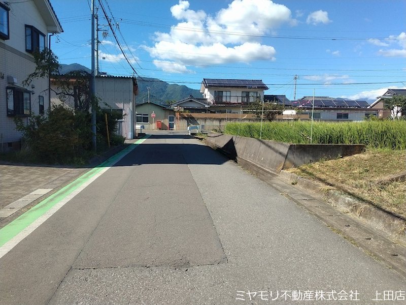 上田市古里　土地 現地写真