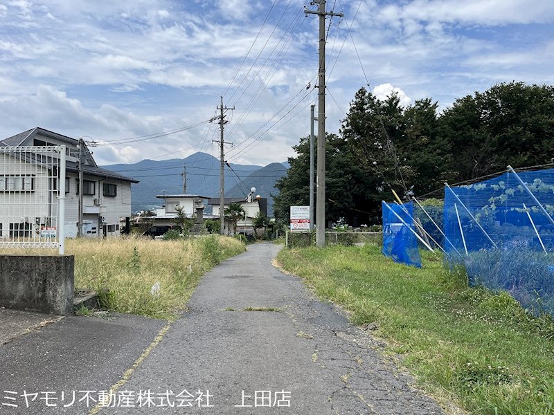 坂城町坂城　土地 現地写真（前面道路含む現地写真）
