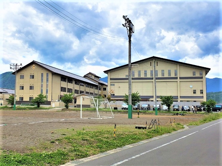 上田市五加　土地 中学校