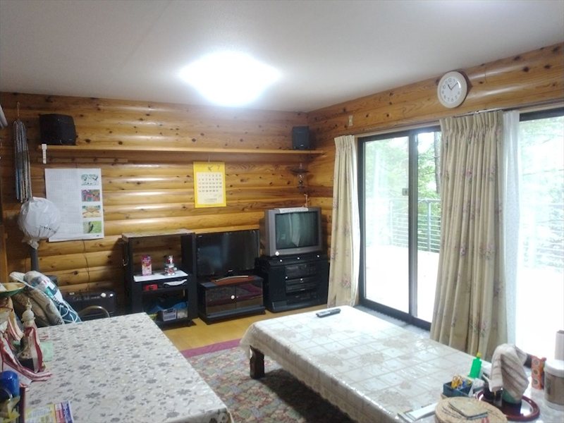 佐久市内山　中古戸建 内観写真（リビング）