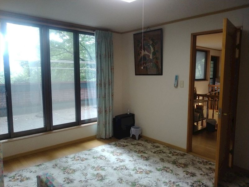 佐久市内山　中古戸建 内観写真（リビング以外の居室）