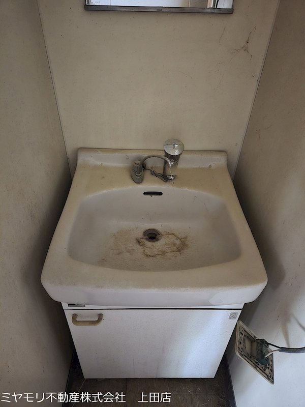 上田市西内　事業用建物 内観写真（洗面台・洗面所）