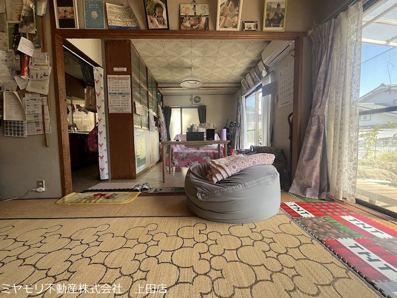 東御市田中　中古戸建 内観写真（リビング以外の居室）