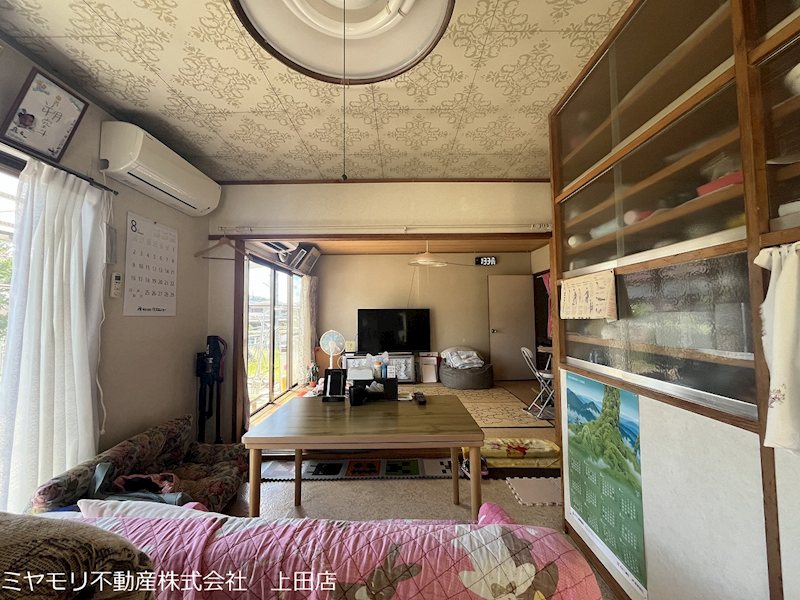 東御市田中　中古戸建 内観写真（リビング以外の居室）