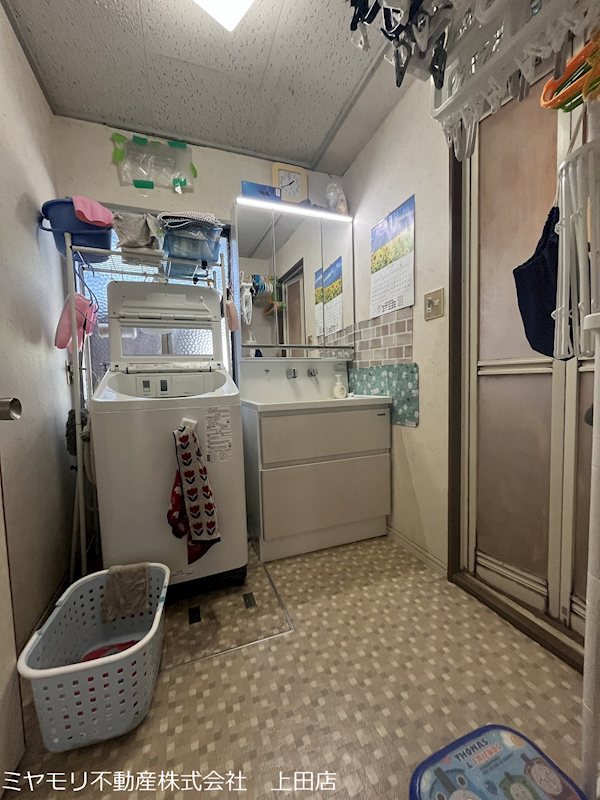 東御市田中　中古戸建 内観写真（洗面台・洗面所）