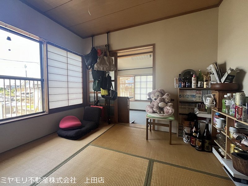 東御市田中　中古戸建 内観写真（リビング以外の居室）