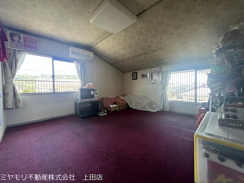 東御市田中　中古戸建 内観写真（リビング以外の居室）