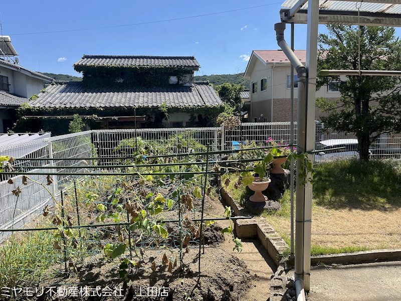 東御市田中　中古戸建 現地写真（庭）