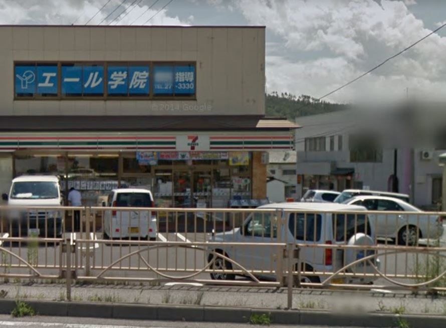 東御市田中　中古戸建 コンビニ