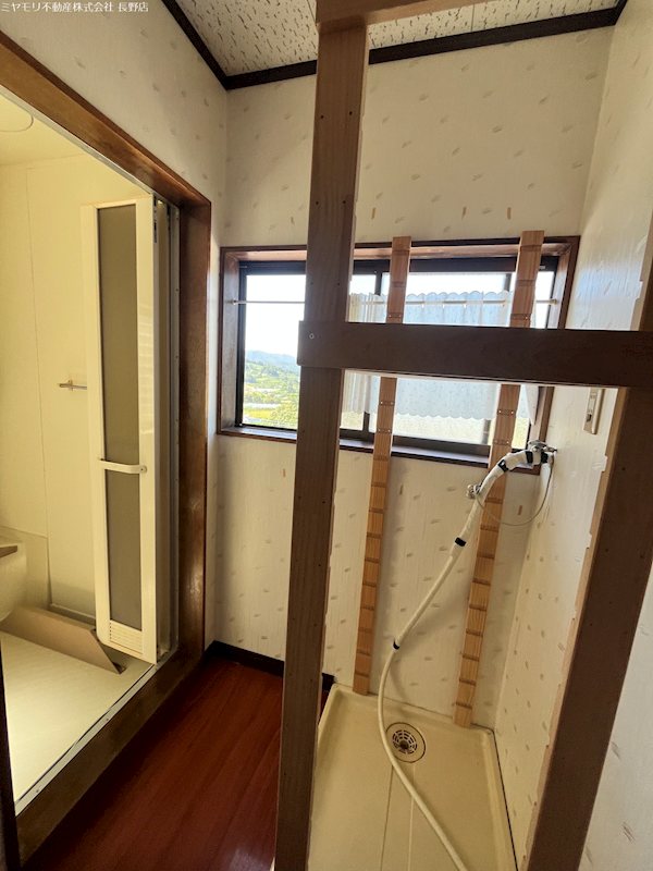 長野県中野市七瀬 内観写真（洗面台・洗面所）