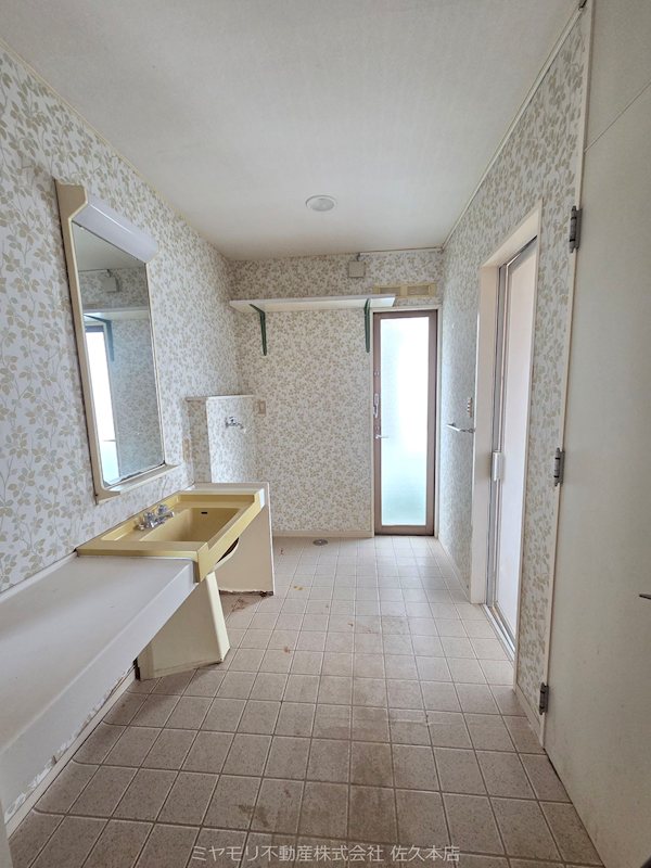 佐久市中込　中古戸建 内観写真（洗面台・洗面所）
