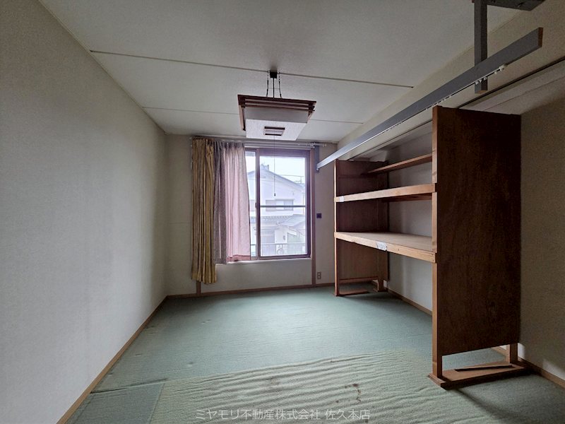 佐久市中込　中古戸建 内観写真（リビング以外の居室）