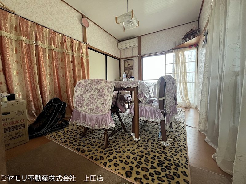 上田市藤原田　中古戸建 内観写真（リビング以外の居室）