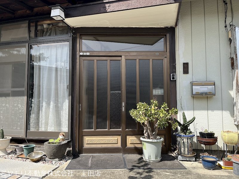 上田市藤原田　中古戸建 現地写真（玄関）
