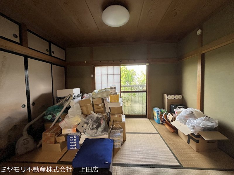 上田市塩川　中古戸建 内観写真（リビング以外の居室）