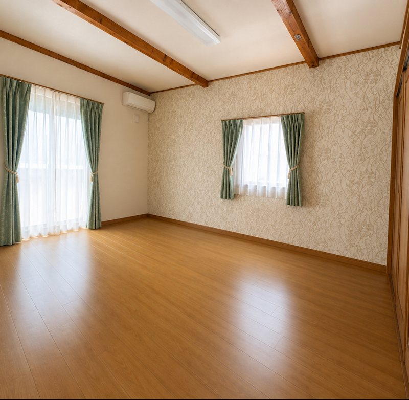 佐久市岩村田　中古戸建 内観写真（リビング以外の居室）