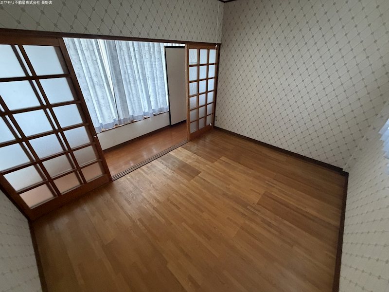 長野県長野市大豆島 内観写真（リビング以外の居室）