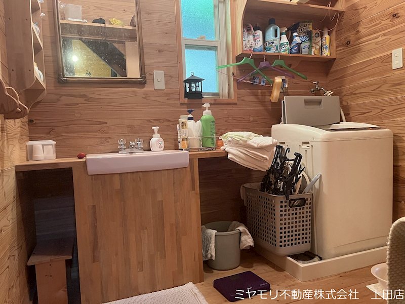 青木村沓掛　中古戸建 内観写真（洗面台・洗面所）