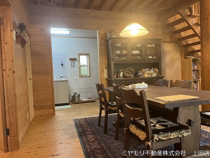 青木村沓掛　中古戸建 内観写真（リビング）