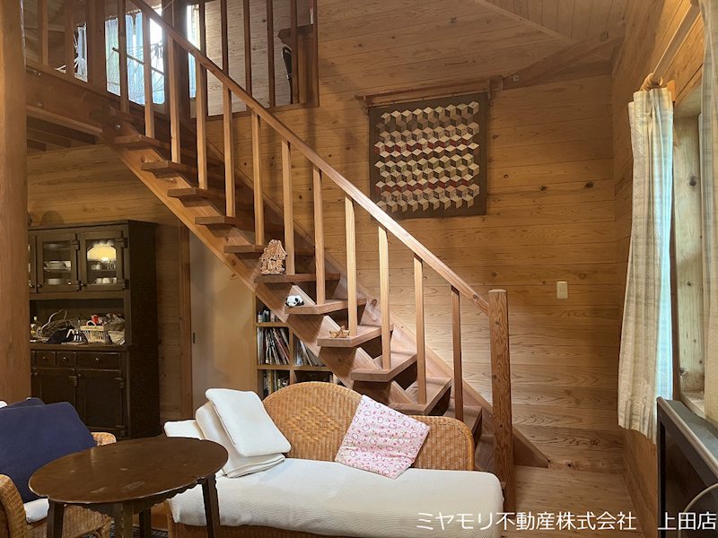 青木村沓掛　中古戸建 内観写真（リビング）