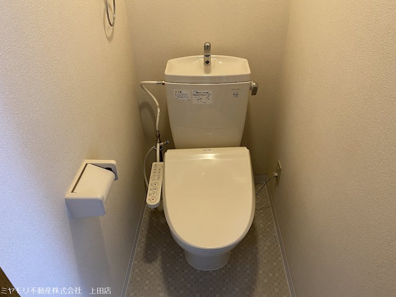 東御市加沢　収益物件 内観写真（トイレ）