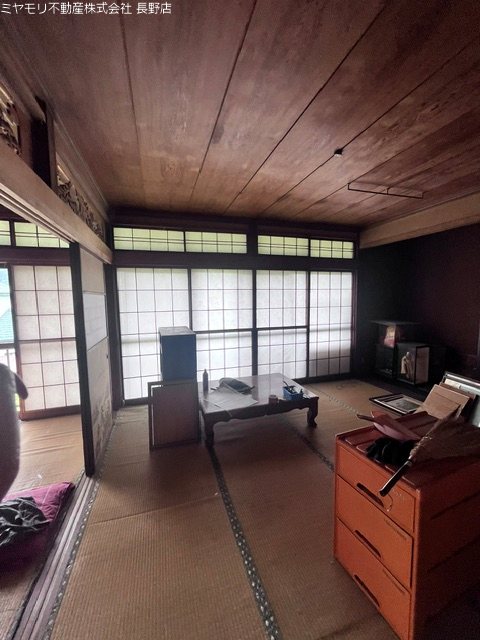 長野県長野市信州新町里穂刈 内観写真（リビング以外の居室）