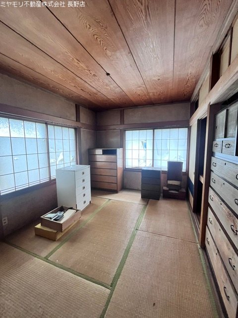 長野県長野市信州新町里穂刈 内観写真（リビング以外の居室）
