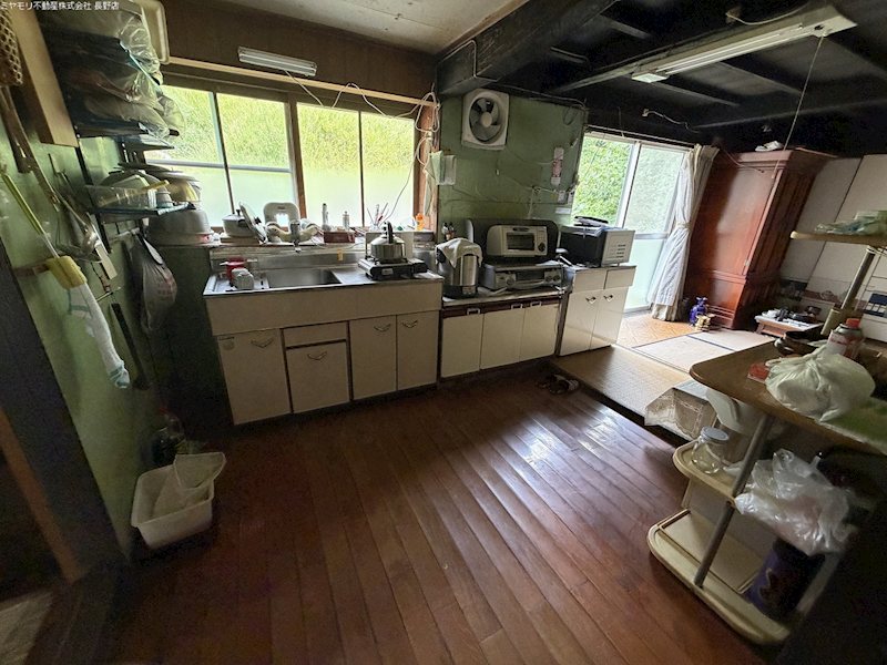 【商談中】長野市信州新町山上条　中古戸建 内観写真（キッチン）