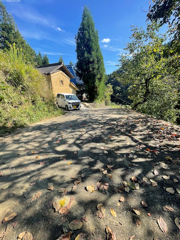 【商談中】長野市信州新町山上条　中古戸建 現地写真