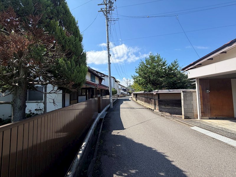 佐久市臼田　中古戸建 現地写真（前面道路含む現地写真）