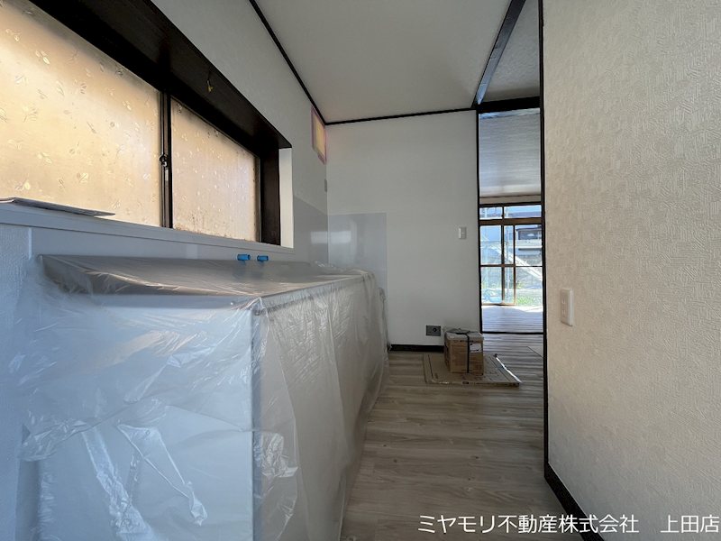上田市諏訪形　中古戸建 内観写真（キッチン）