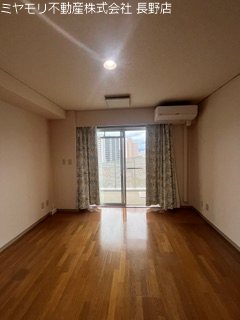 長野県長野市鶴賀権堂町 内観写真（リビング）