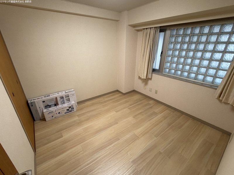 長野県長野市鶴賀権堂町 内観写真（子供部屋）